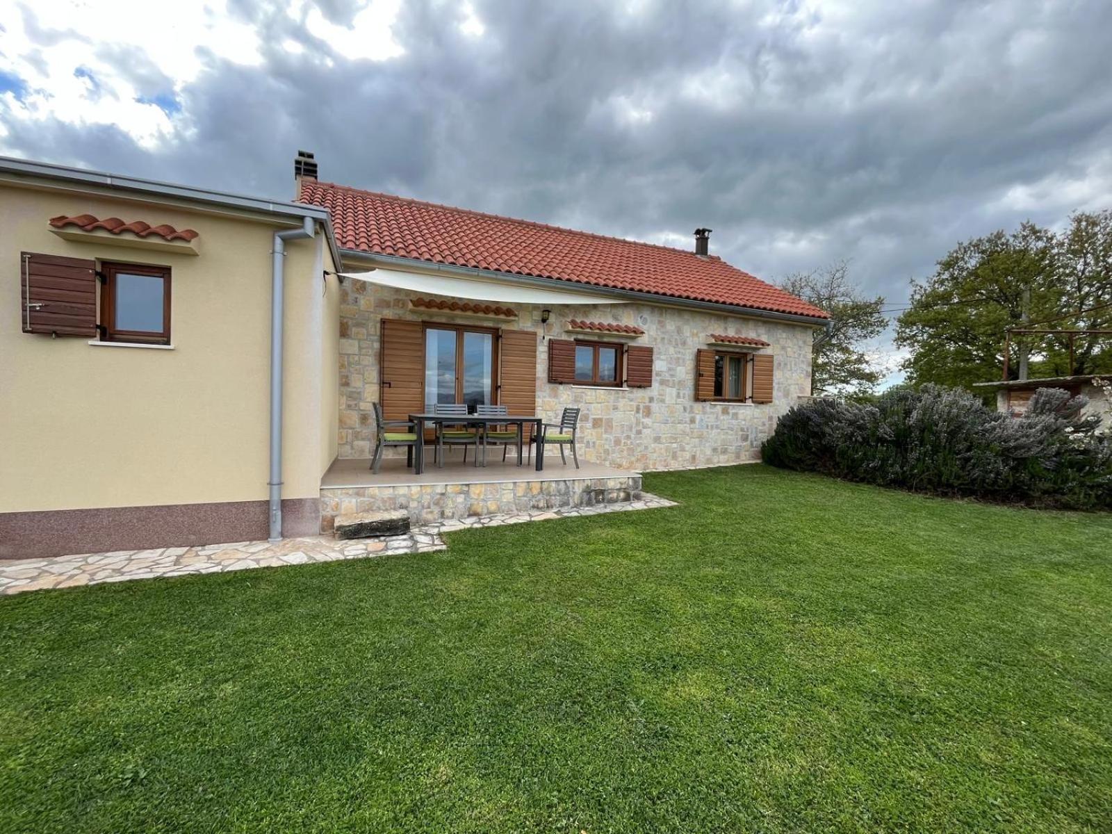 Holiday House Green Dream Obrovac Eksteriør billede